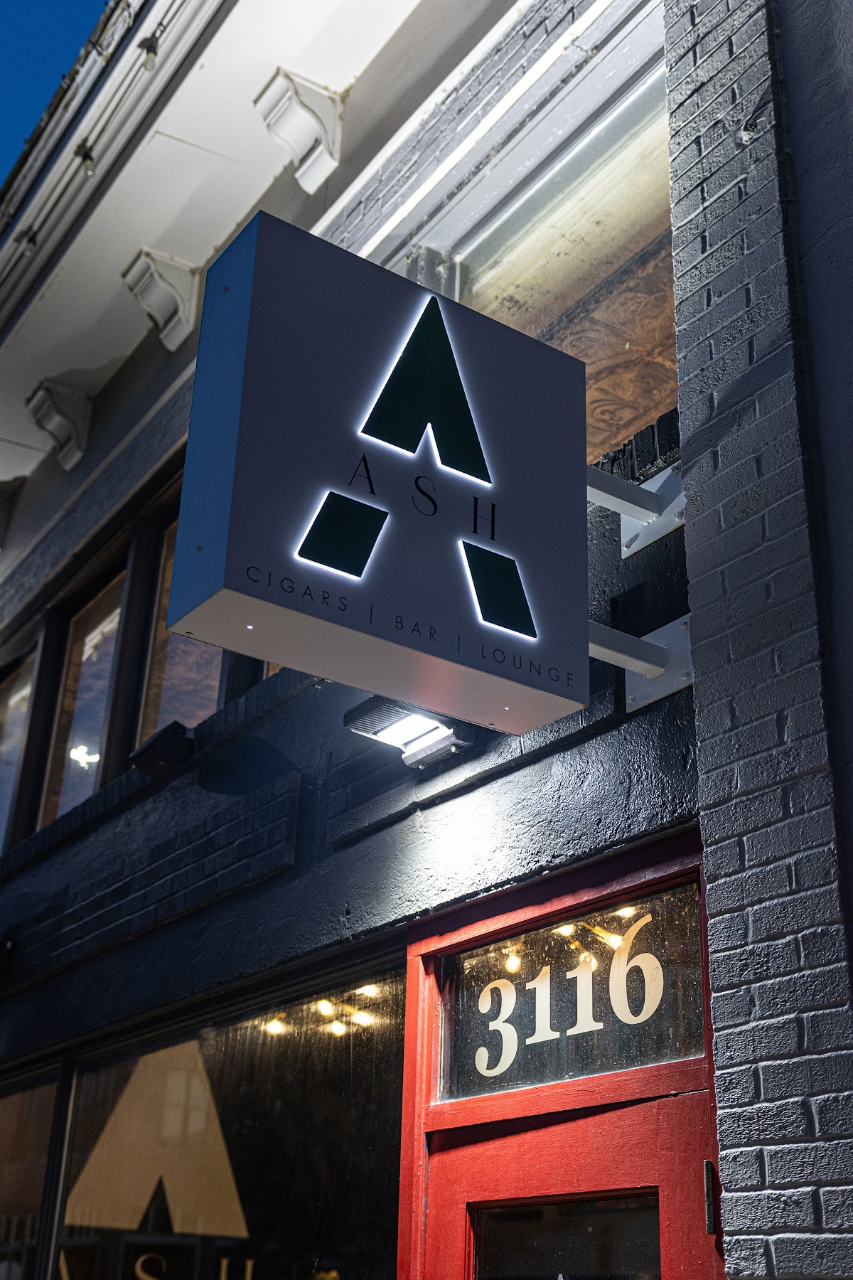 Ash Cigar & Bar Lounge