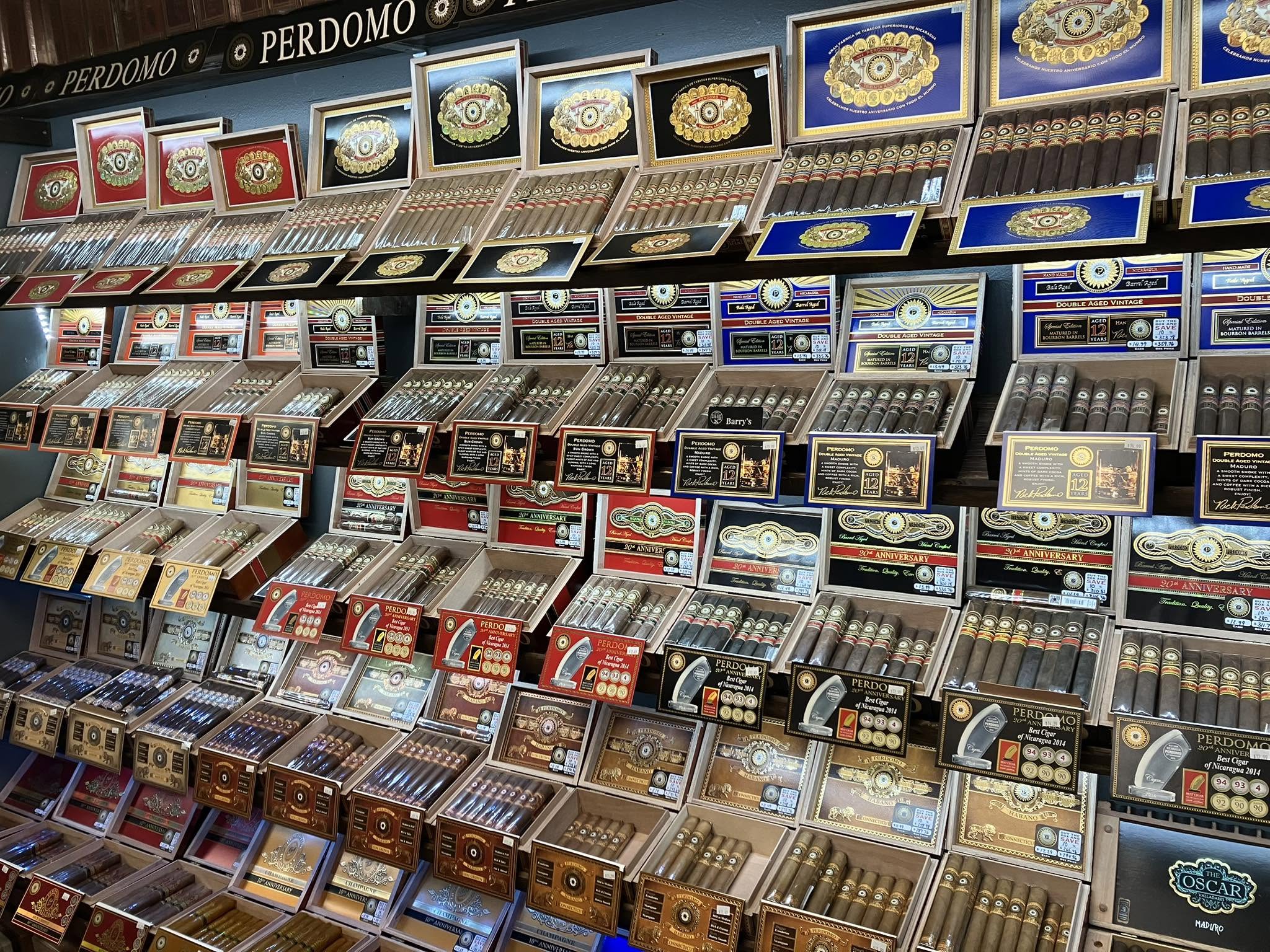 Coast Cigars & Lounge, Ocean Springs