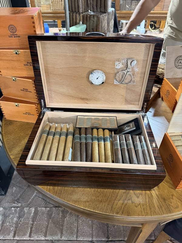 Montero 1939 Cigar Club photo 2