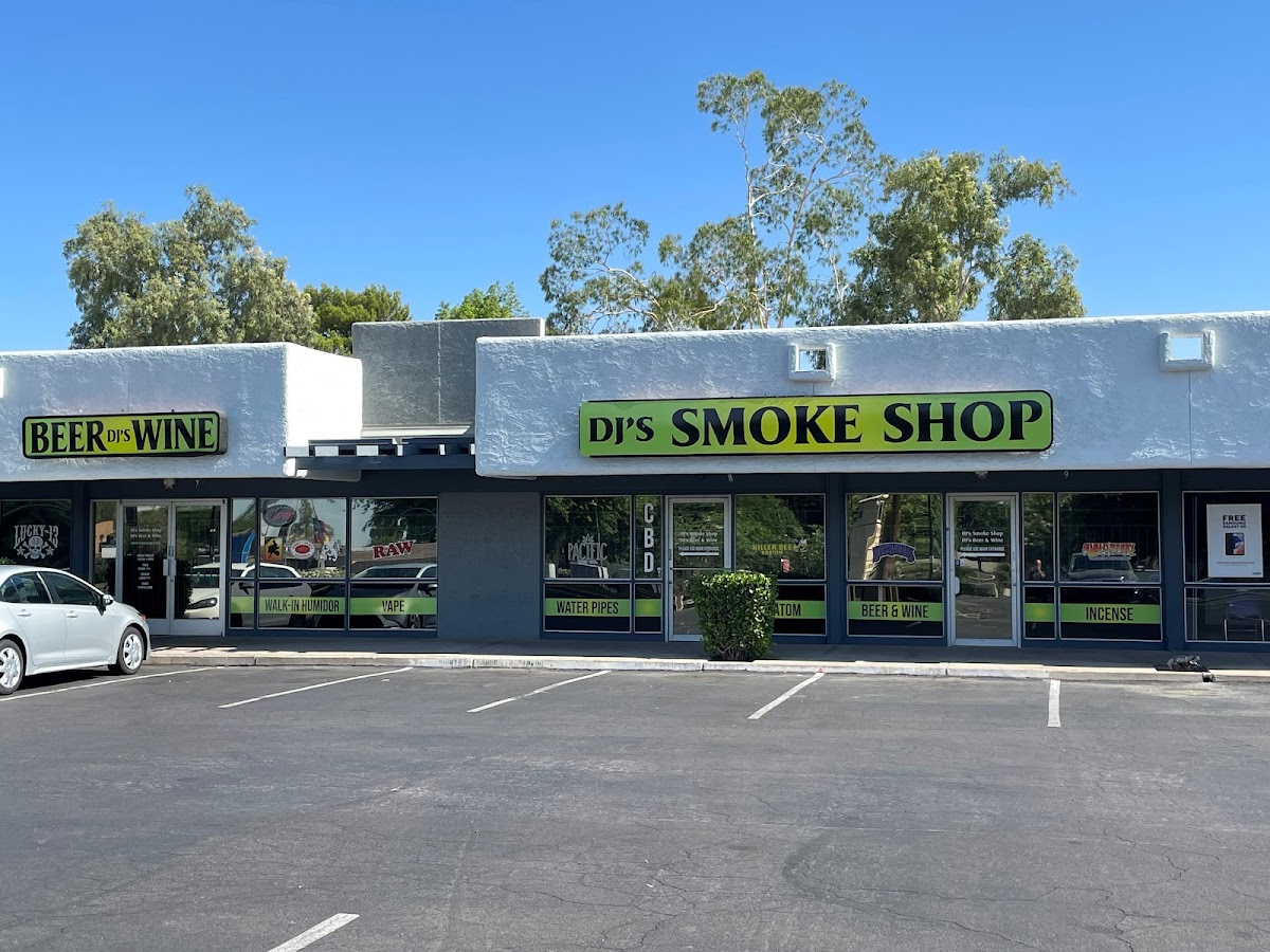 DJ's Smoke Shop 1 - Vape and Cigars photo 1